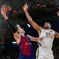 El Madrid asalta el Palau con la ley del Facu y Tavares