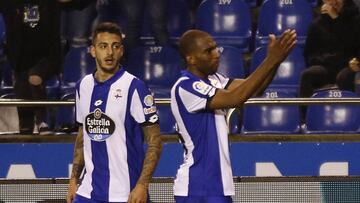 Ryan Babel thanks the Deportivo la Coruña fans