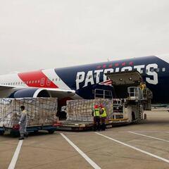 Avión de los Patriots es usado para llevar mascarillas a USA