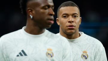 While Vinícius Júnior is performing well on the left, Real Madrid boss Carlo Ancelotti is yet to get the best out of Kylian Mbappé at center-forward.