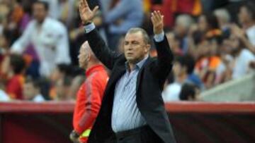 El Galatasaray destituye a Terim