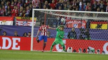 Gameiro y Keylor Navas.