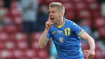 Soccer Football - Euro 2020 - Round of 16 - Sweden v Ukraine - Hampden Park, Glasgow, Scotland, Britain - June 29, 2021 Ukraine's Oleksandr Zinchenko celebrates scoring their first goal Pool via REUTERS/Robert Perry