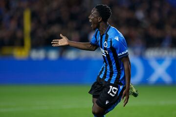 El delantero ghanés del Brujas, Kamal Sowah, celebrando su gol.