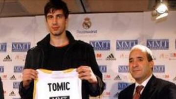 Tomic ve "exagerado" que se le llame el 'Gasol del Este'