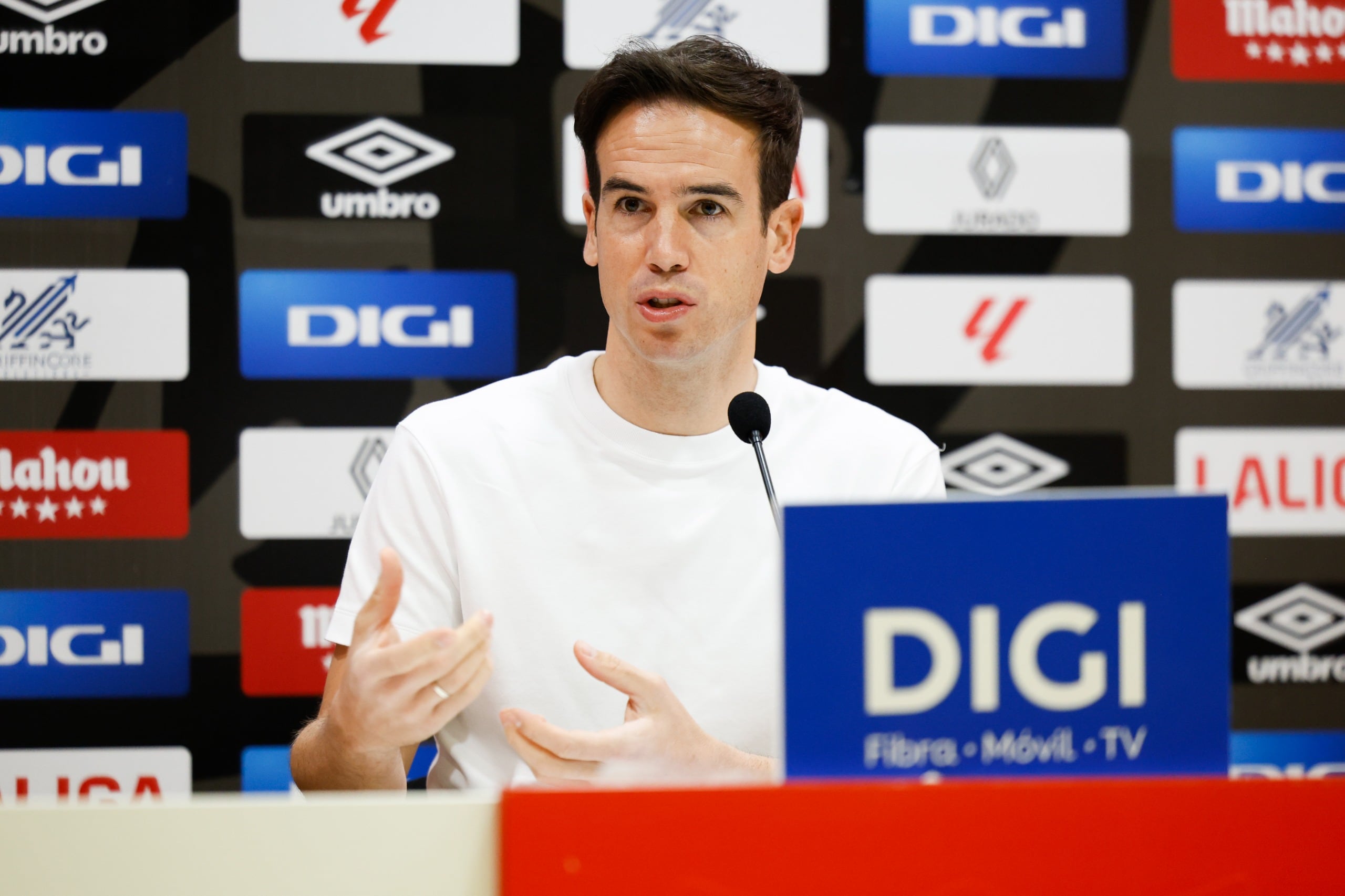 Iñigo: “Este partido se podía haber jugado en Vallecas”