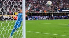 ?Keylor Navas, qu¨¦ locura! El parad¨®n imposible a sus 38 a?os que es tendencia mundial en redes