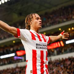 Xavi Simons: “En el Barça no trabajas en el gimnasio”