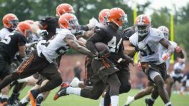 Los Cleveland Browns compartirán campo de entrenamiento con los Buffalo Bills este verano.