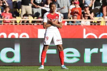 Mbappé celebrates scoring for Monaco