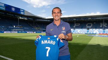 Griezmann con la camiseta de Amaro.