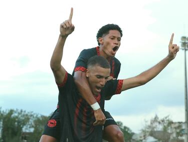 No obstante, el salto a la “gloria” del Íbis se daría a principios de los 80, cuando el equipo pasó 3 años y 11 meses sin conseguir ni una victoria, ganándose con creces en la prensa brasileña el título de “el peor equipo del mundo”.
