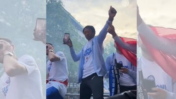 Juan Cuadrado en el festejo del título de Inter.