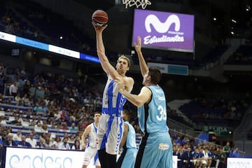 Notable: nadie se esperaba ver al Gipuzkoa tan lejos del descenso a estas alturas del curso. Y es una excelente noticia para el baloncesto español tras su ascenso. Aupados por un gran Norel (jugador más valorado de la ACB) y con Fisac a los mandos, el GBC arrancó fuerte para 'recuperar' su nivel más real al finalizar la primera vuelta. Ha demostrado un increíble gen competitivo con una mezcla de experiencia (Van Lacke y Clark) y juventud (Salvo y Pardina).