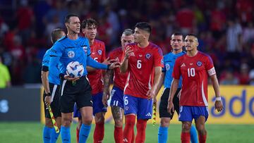 “Siento que la eliminación de la Roja fue prematura, pero no hay que quemar todo”