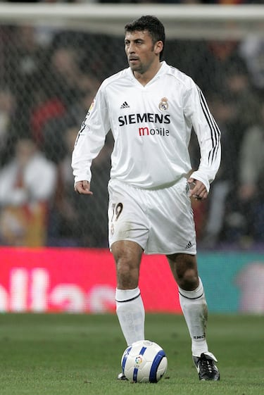 Defensa central | Rendimiento: 40 partidos y 5 goles