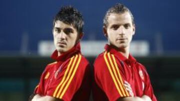 David Villa y Roberto Soldado posan juntos durante una concentración de la selección española de fútbol.