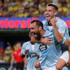 Borja Iglesias gana la batalla del nueve