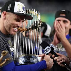 Freddie Freeman jugó la Serie Mundial con la costilla rota