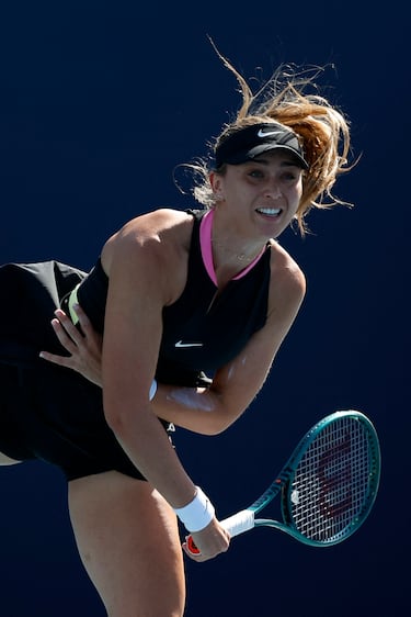 Badosa esconde sus fantasmas