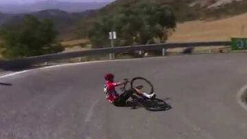 El catastrófico 2x1 de Chris Froome: ¡menuda caída!