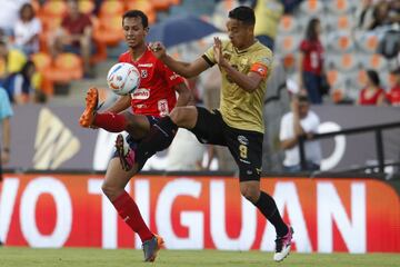 Primer tiempo con pocas acciones claras en los arcos, Medellín no fue claro para generar fútbol del mediocampo hacia adelante.