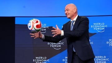“Infantino debería dejar de hacer bromas baratas sobre los aficionados”