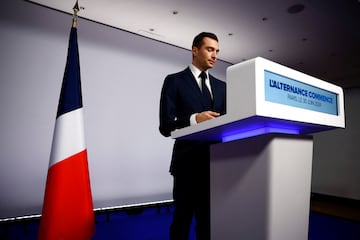Jordan Bardella, President of the French far-right Rassemblement National (National Rally - RN) party, delivers a speech after partial results in the first round of the early French parliamentary elections in Paris, France, June 30, 2024. REUTERS/Sarah Meyssonnier