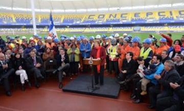 Michelle Bachelet inauguró el estadio Ester Roa de Concepción. Recibirá el duelo con Brasil y Paraguay, además de una semifinal y la definición del tercer lugar.