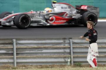 Jenson Button tras abandonar en el GP de Hungría de 2007.