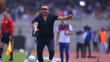 Antonio Mohamed, técnico de Pumas