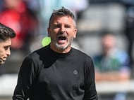 Partido entre el Burgos CF y el Córdoba CF celebrado en el estadio ‘El Plantío’, Burgos.
Ivan Ania, entrenador del Córdoba
RICARDO ORDÓÑEZ - 22/03/2026