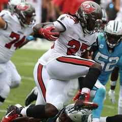 Why did RB Ronald Jones move to the Chiefs?