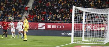 Un veterano, Jesús Navas, marcó el definitivo 7-0.