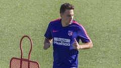 Simeone includes Arias in Atlético squad for the derby