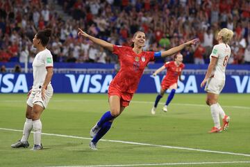 Estados Unidos consiguió vencer (2-1) a Inglaterra en semifinales y buscará su cuarto campeonato en la historia de los Mundiales.