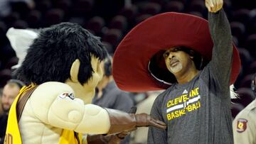 El asistente que resucitó a los Cavaliers ¡jugó en los Warriors!