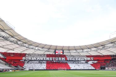 El estadio con una capacidad para 60.449 personas, que actualmente se encuentra en obras, tiene una media de espectadores de 53.383, un 88,6% de ocupación. 
