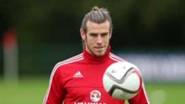 Coleman no ve riesgos: "Bale jugará de titular ante Bosnia"