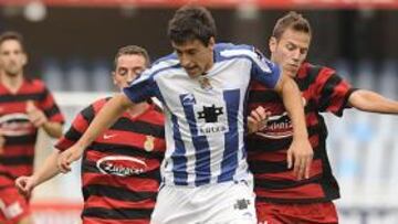 <b>ATRAVESARÁ LA AUTOPISTA. </b>Mikel Orbegozo disputa un balón en un partido ante el Real Unión.