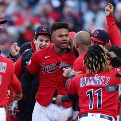 Cleveland Guardians avanzan a ALDS con HR en decimoquinta entrada
