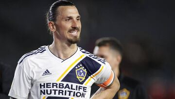 CARSON, CALIFORNIA - MARCH 02: Zlatan Ibrahimovic #9 of Los Angeles Galaxy leaves the field after defeating the Chicago Fire at Dignity Health Sports Park on March 02, 2019 in Carson, California.   Meg Oliphant/Getty Images/AFP
 == FOR NEWSPAPERS, INTERNET, TELCOS &amp; TELEVISION USE ONLY ==