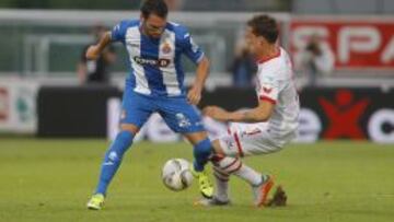 El Espanyol vence al Colonia y da motivos para confiar