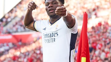 Tchouameni celebra con el gesto del arquero el gol que marcó para dar la victoria al Real Madrid en la visita a Mallorca.