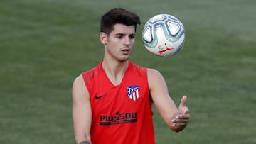 Morata durante un entrenamiento con el Atlético.