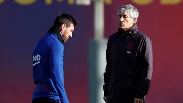 Messi junto a Quique Seti&eacute;n. 