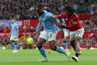 Former star says Salah should leave Liverpool: “If he stays, it lingers around the camp”