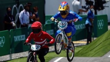 Mariana Paj&oacute;n, durante los cuartos de final de BMX Racing.