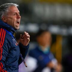 Gustavo Álvarez habla por primera vez del interés de la selección peruana: preocupación en la U