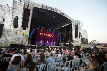 Aranda de Duero se convierte en capital musical con Arde Bogotá, Ginebras y Viva Suecia. Un festival donde el talento nacional y el ambiente festivo van de la mano.